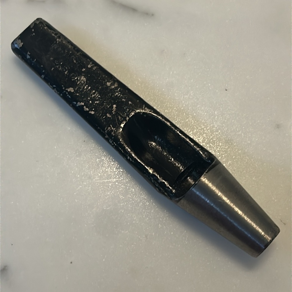 Grommet Hole Puncher